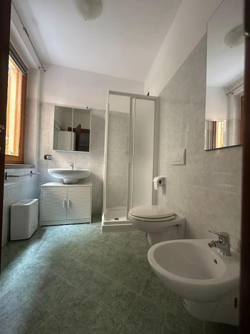 Appartamento A Luino Cavallotti25 Εξωτερικό φωτογραφία